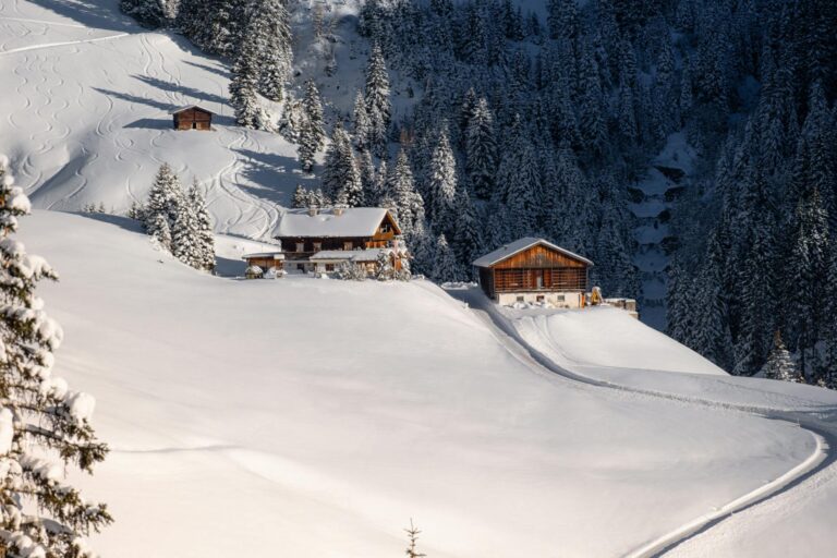 luxury chalets in austrian alps